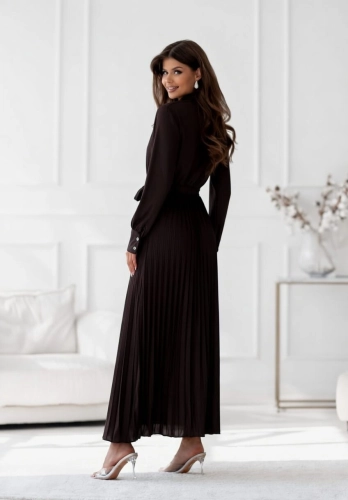 Sukienka Maxi satyna plisa z rękawem gorzka czekolada (2).jpg