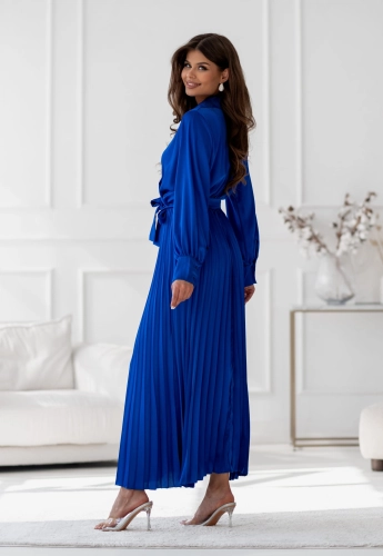 Sukienka Maxi satyna plisa z rękawem chabrowa (4).jpg