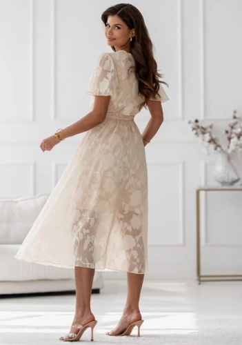 Sukienka Sora efektowna tkanina 3D MIDI beżowa (3).jpg