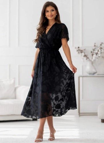 Sukienka Sora efektowna tkanina 3D MIDI czarna (1).jpg