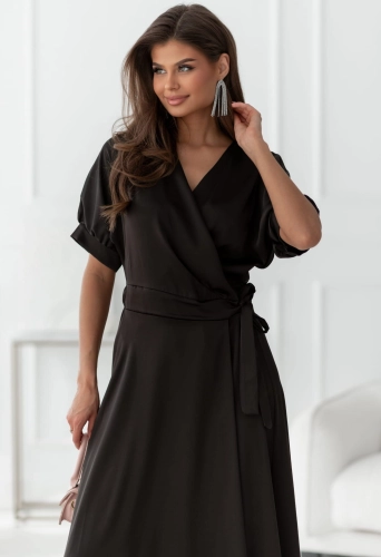 Sukienka kimonowa z wiązaniem MAXI satyna czekolada (4).jpg